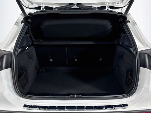 Certified 2026 Mercedes-Benz GLA 250 image 23