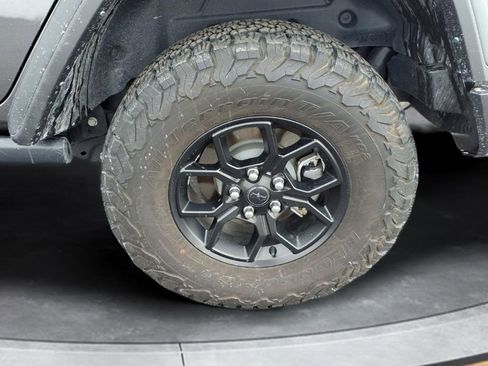 Used 2024 Jeep Wrangler Willys image 20