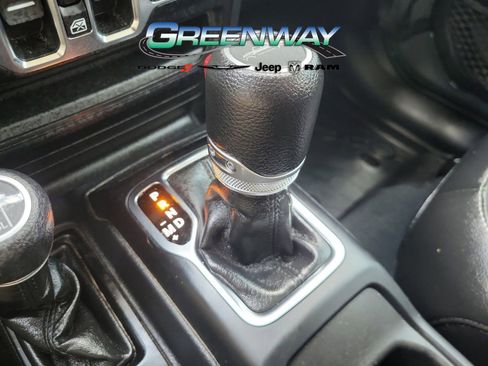 Used 2023 Jeep Gladiator Sport S image 22