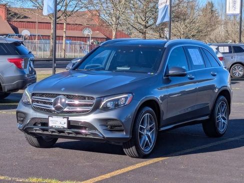 Used 2017 Mercedes-Benz GLC 300 4MATIC image 9