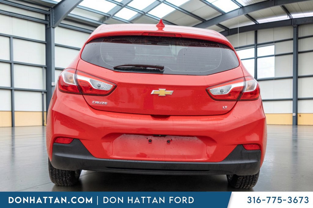 Used 2018 Chevrolet Cruze LT w/ Convenience Package FWD image 25