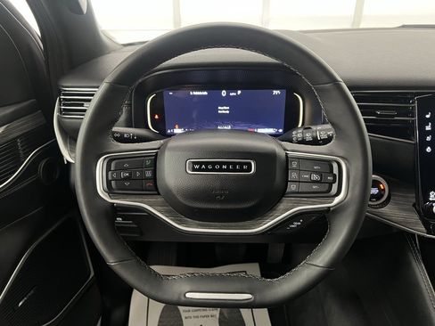 Used 2024 Jeep Wagoneer L Series II w/ Premium Group I image 30