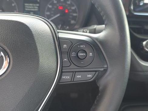 Used 2023 Toyota Corolla SE FWD image 23