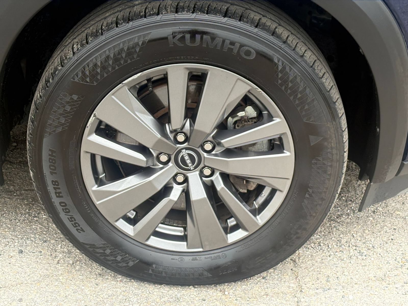 Used 2025 Nissan Pathfinder SV AWD/4WD image 26