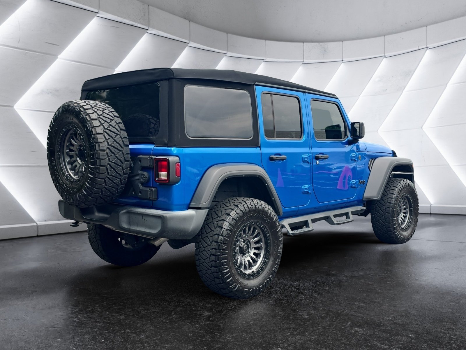 Used 2024 Jeep Wrangler 4WD S image 5