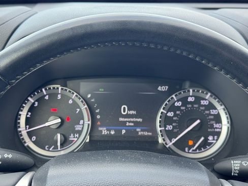 Used 2022 Toyota Highlander XLE image 20