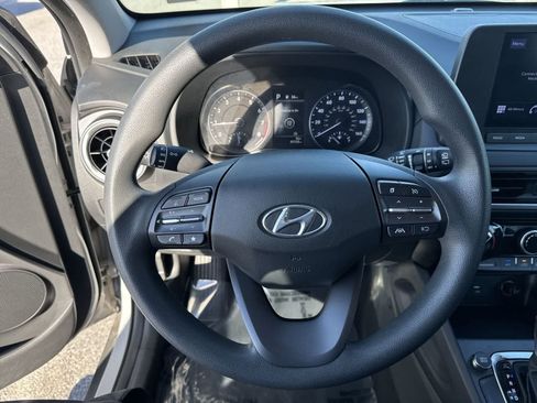 Used 2022 Hyundai Kona SEL FWD image 29