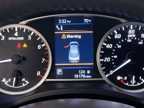 Used 2019 Nissan Sentra SL FWD image 23