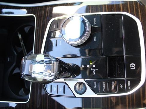 Used 2023 BMW X5 xDrive40i w/ M Sport Package image 23