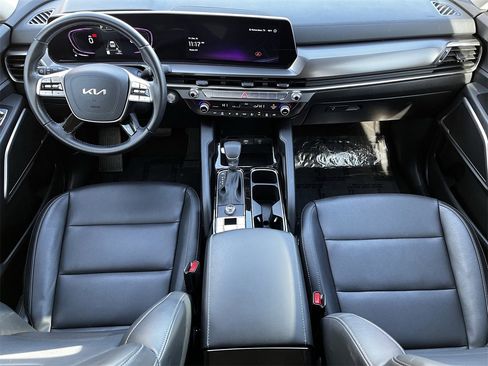 Used 2024 Kia Telluride LX image 9