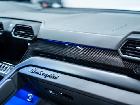 Used 2024 Lamborghini Urus S image 22