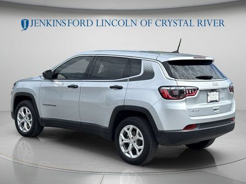 Used 2024 Jeep Compass Sport w/ Mopar Graphics Package AWD/4WD image 7