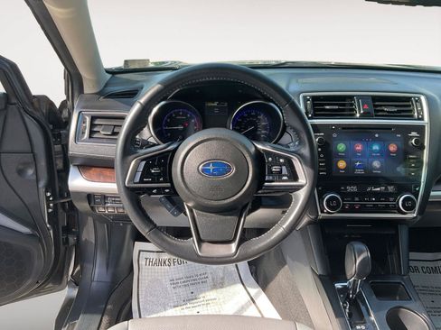 Used 2019 Subaru Outback 2.5i Limited AWD/4WD image 12