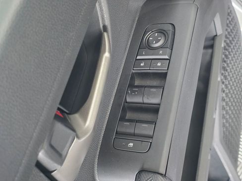 Used 2024 Toyota Tacoma TRD Off-Road AWD/4WD image 24