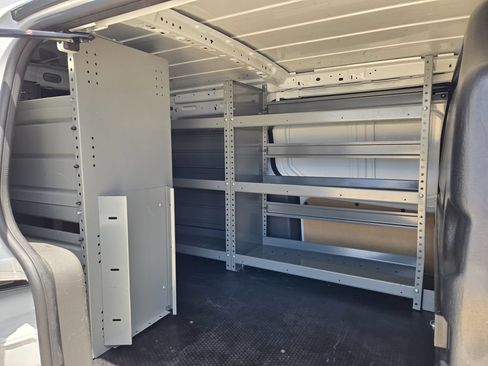 Used 2023 Ford Transit Connect XLT FWD image 30