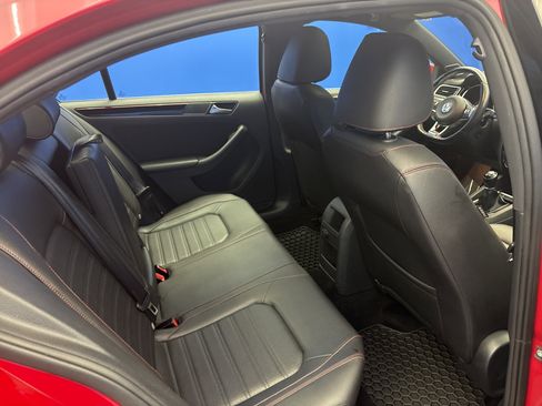 Used 2017 Volkswagen Jetta GLI FWD image 25