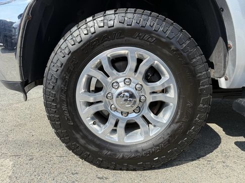 Used 2018 RAM 2500 Laramie w/ Snow Chief Group image 19