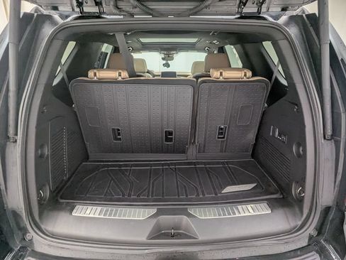 Used 2023 Chevrolet Tahoe Premier w/ Premium Package 2 AWD/4WD image 33