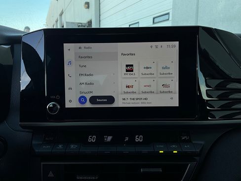 Used 2025 Toyota Camry LE image 29