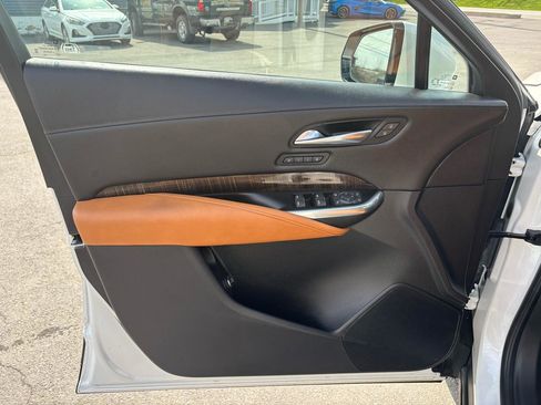 Used 2022 Cadillac XT4 Sport image 16