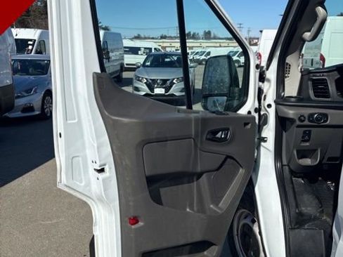 Used 2023 Ford Transit 250 Medium Roof image 14