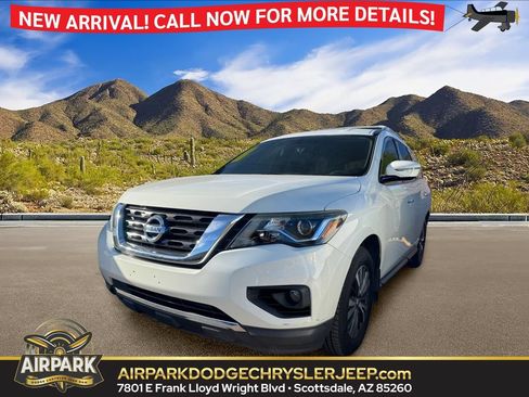 Used 2017 Nissan Pathfinder S AWD/4WD image 1