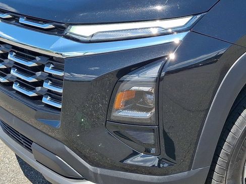 Used 2025 Chevrolet Equinox LT AWD/4WD image 9