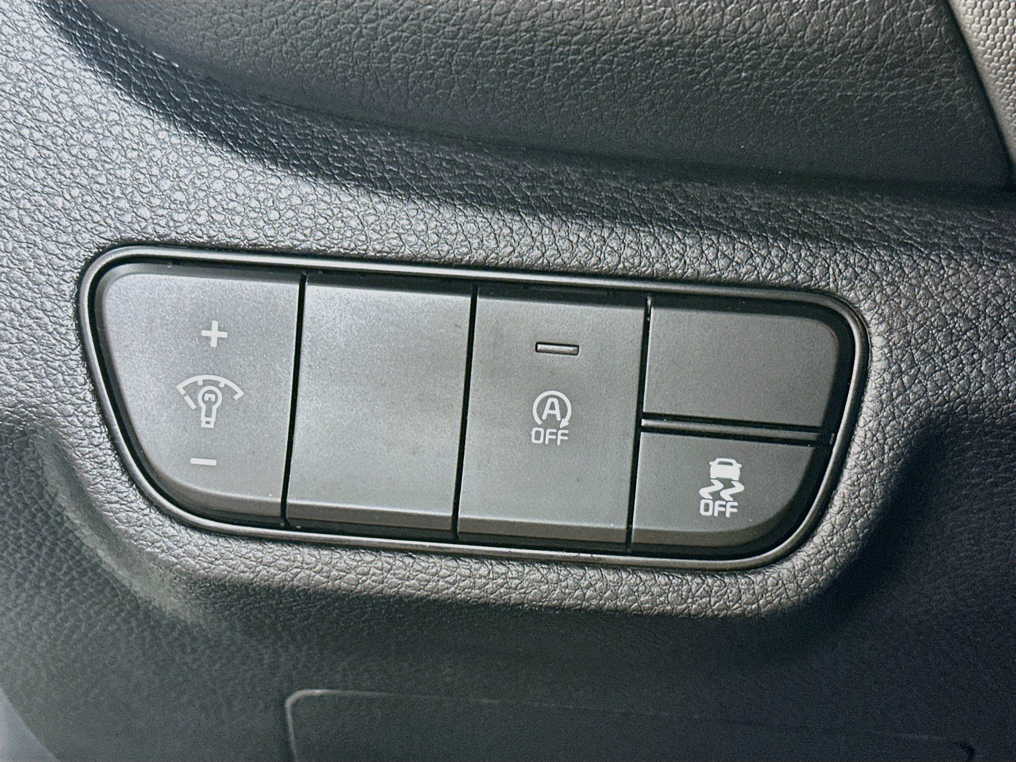 Certified 2026 Kia Seltos LX FWD image 10