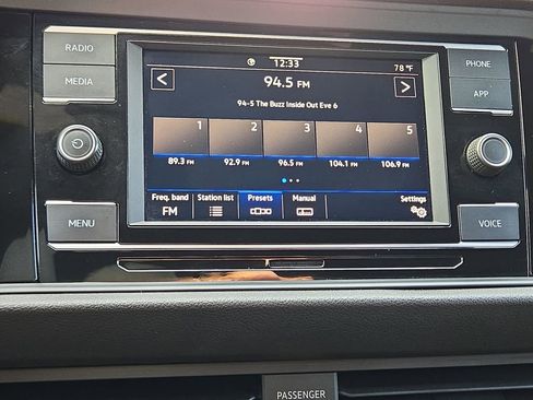 Used 2023 Volkswagen Jetta Sport image 22