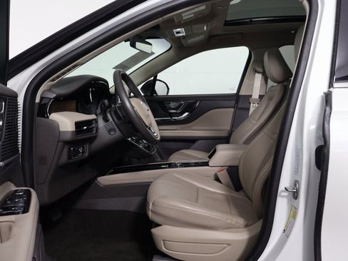 Used 2022 Lincoln Corsair Reserve w/ Equipment Group 201A image 10