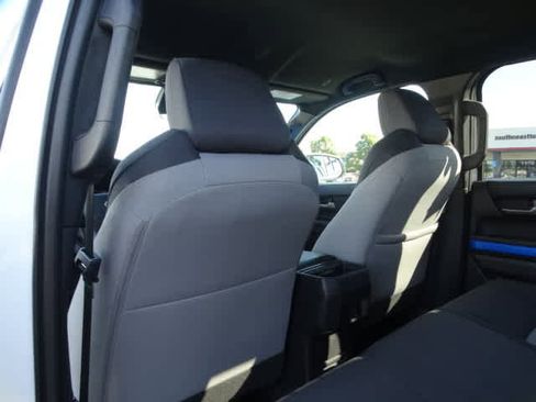 Used 2025 Toyota Tacoma TRD Off-Road image 22