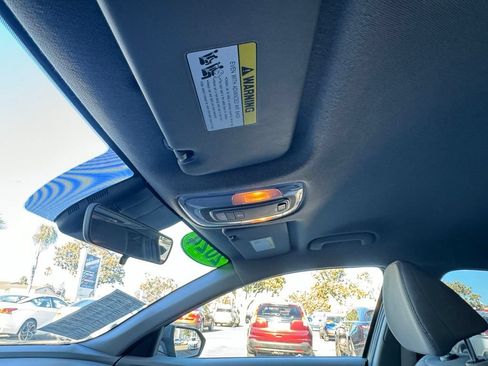 Used 2024 Hyundai Elantra SEL FWD image 16