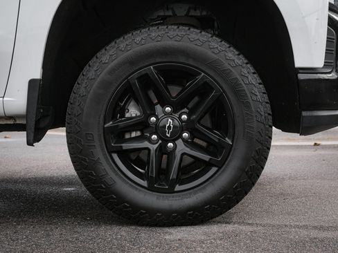 Used 2020 Chevrolet Silverado 1500 Custom Trail Boss w/ Custom Convenience Package image 13