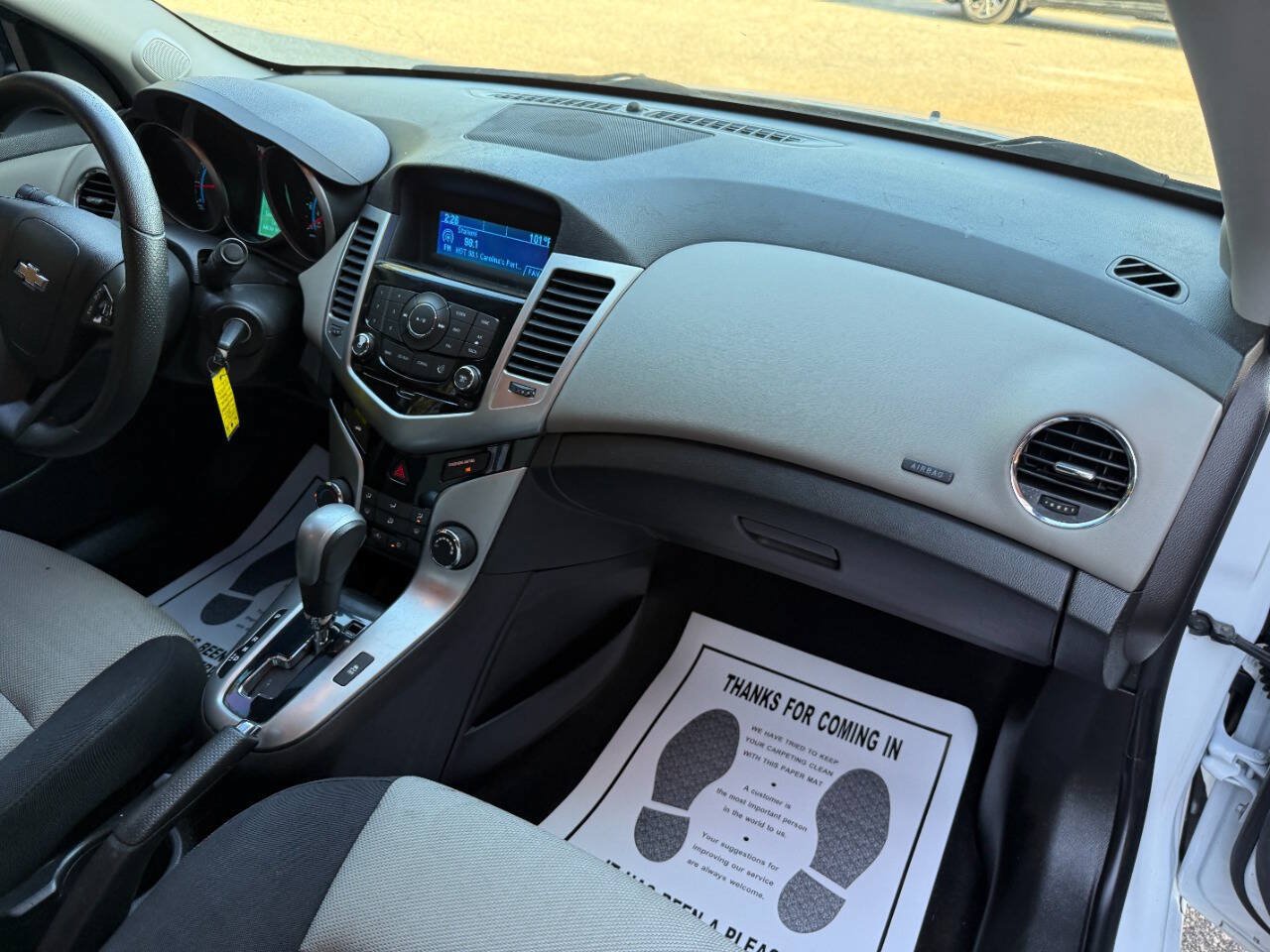 Used 2015 Chevrolet Cruze LS FWD image 18