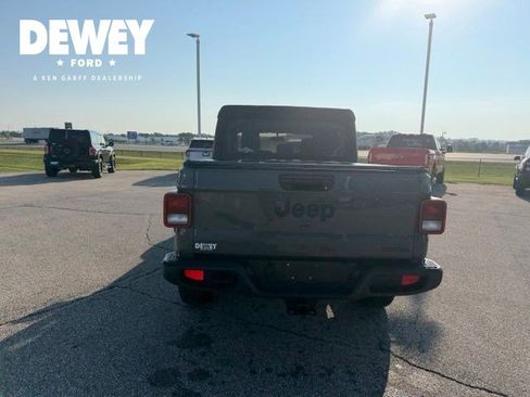 Used 2020 Jeep Gladiator Sport w/ Quick Order Package 24S AWD/4WD image 11