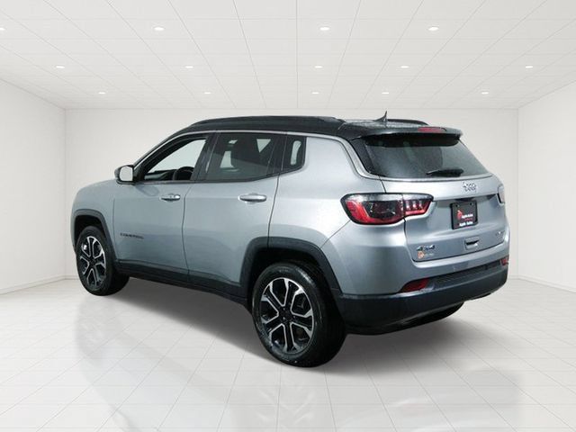 Certified 2023 Jeep Compass Limited w/ Sun and Sound Group AWD/4WD image 5