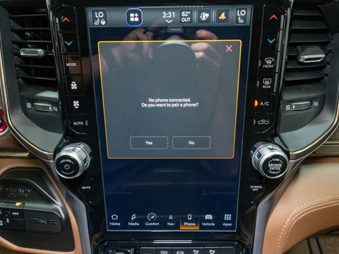 Used 2023 RAM 3500 Limited image 24