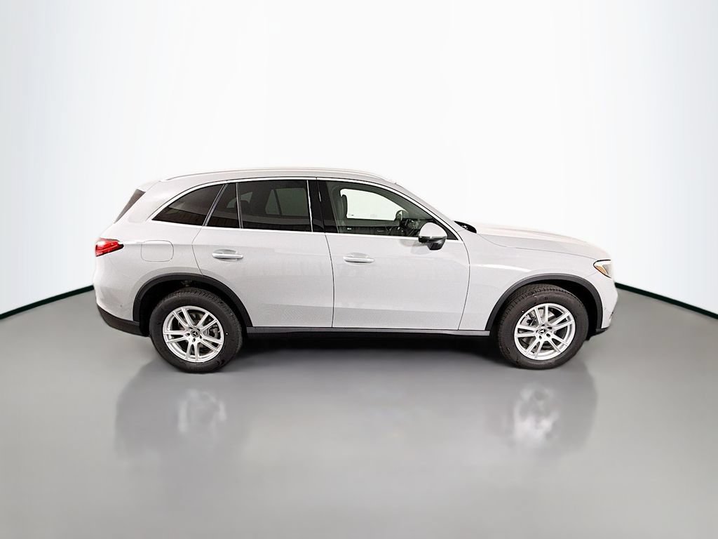 Used 2026 Mercedes-Benz GLC 300 4MATIC image 8