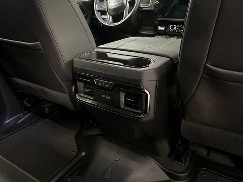 Used 2023 GMC Sierra 1500 AT4 w/ Technology Package AWD/4WD image 59
