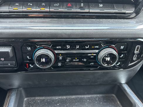 Used 2023 Chevrolet Silverado 1500 High Country w/ High Country Premium Package image 26