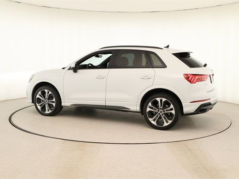 Certified 2022 Audi Q3 2.0T Premium Plus image 3