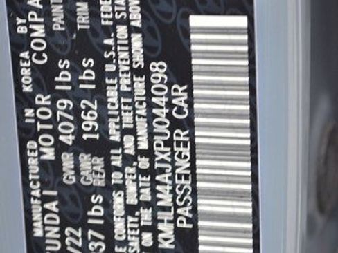 Used 2023 Hyundai Elantra Blue image 14