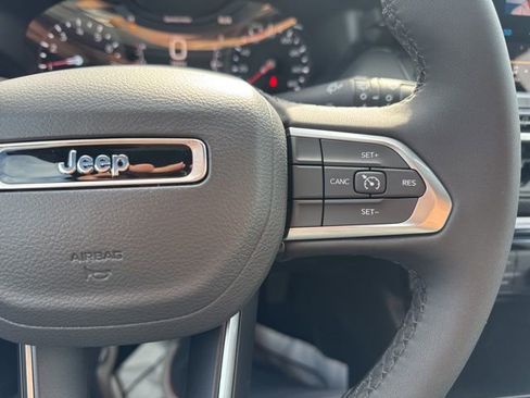 New 2026 Jeep Compass Latitude image 22