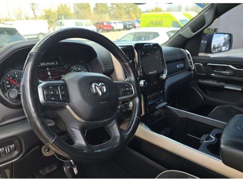 Used 2019 RAM 1500 Laramie image 9