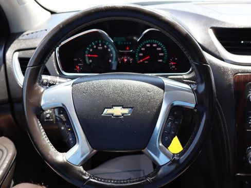 Used 2016 Chevrolet Traverse LT FWD image 24