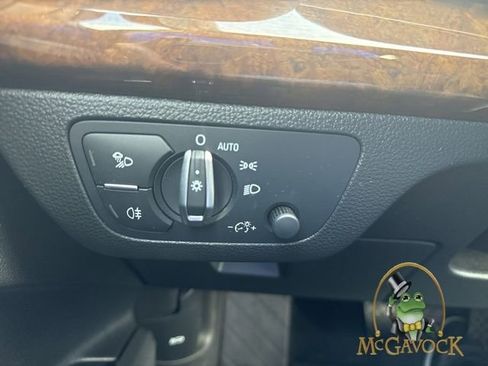 Used 2019 Audi Q5 2.0T Premium Plus w/ Premium Plus Package image 19