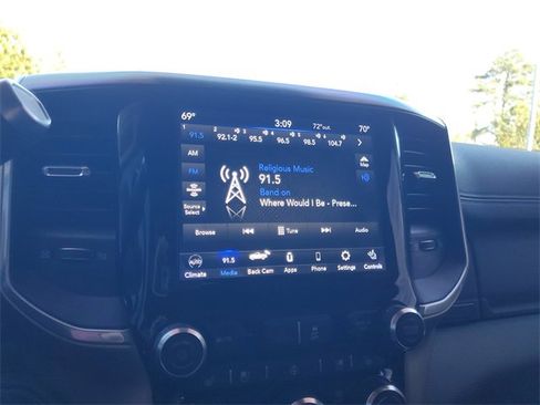 Used 2019 RAM 2500 Laramie image 19