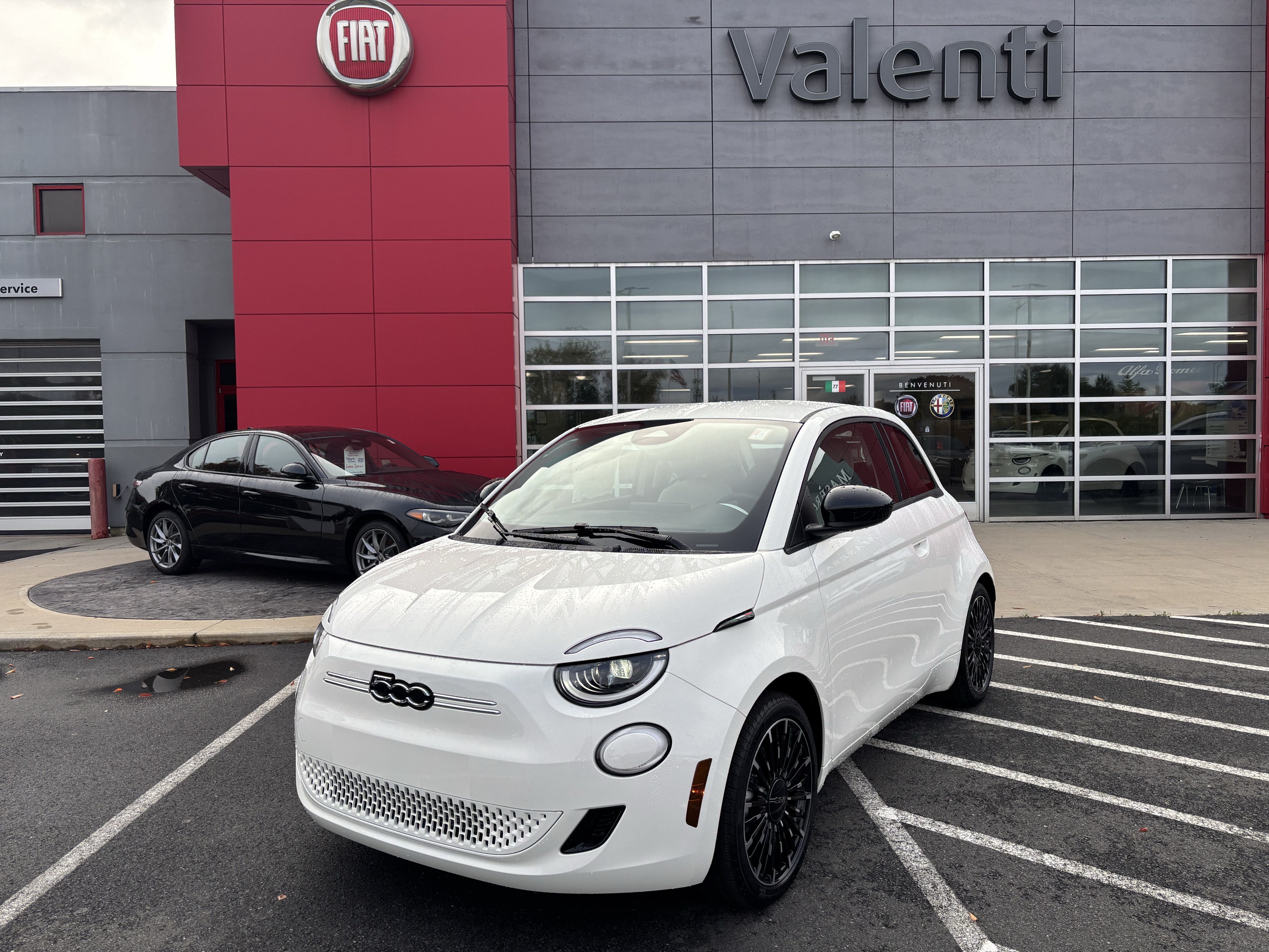 New 2026 FIAT 500 e w/ Comfort Group FWD image 1