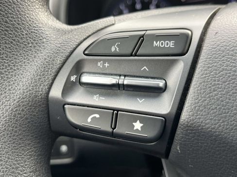 Used 2023 Hyundai Kona SEL image 30