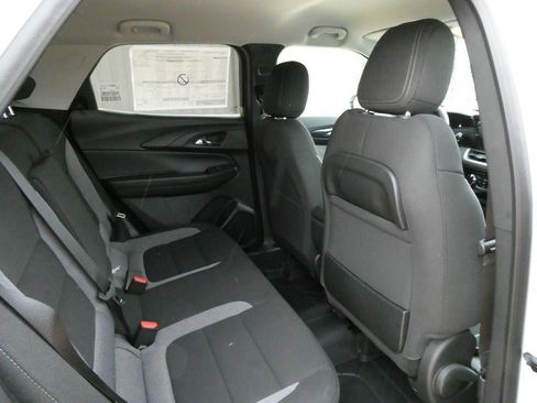 New 2026 Chevrolet TrailBlazer LT w/ Convenience Package AWD/4WD image 11